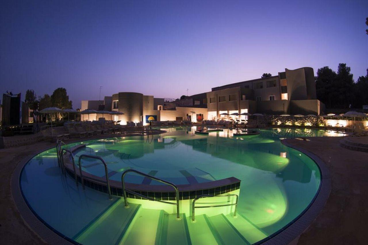 Futura Club Spiagge Bianche Hotel Fontane Bianche Eksteriør billede